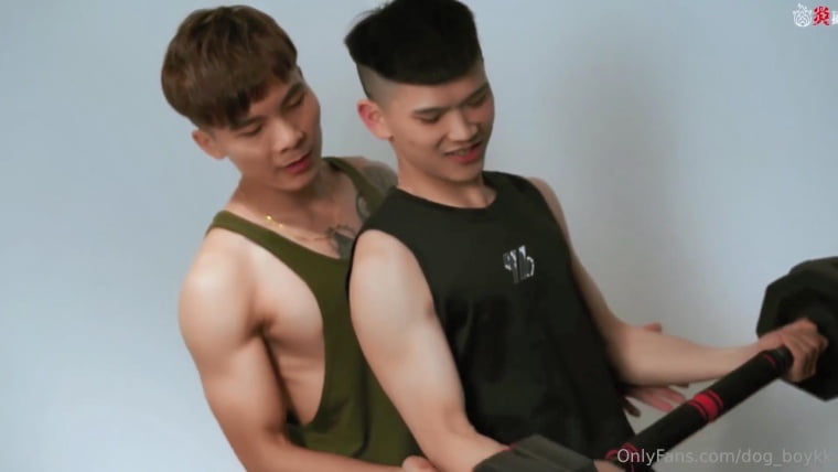 Zifeng seduces newcomers at the gym - Wanke Video